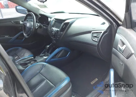 2013 Hyundai Veloster Turbo W/Blue z USA, uszkodzony, nr VIN KMHTC6AE5DU146440